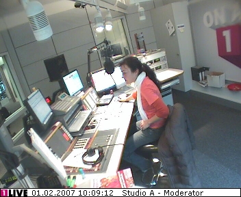 mp_1live_070201_012.jpg