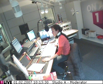 mp_1live_070201_015.jpg