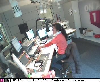 mp_1live_070201_020.jpg