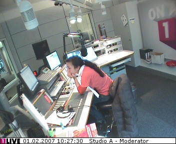 mp_1live_070201_028.jpg
