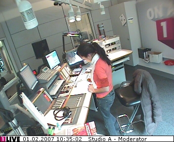 mp_1live_070201_034.jpg