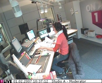 mp_1live_070201_036.jpg