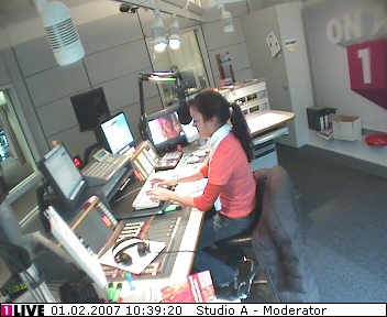 mp_1live_070201_038.jpg