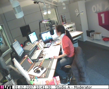 mp_1live_070201_040.jpg