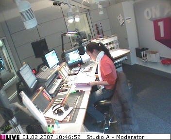 mp_1live_070201_045.jpg