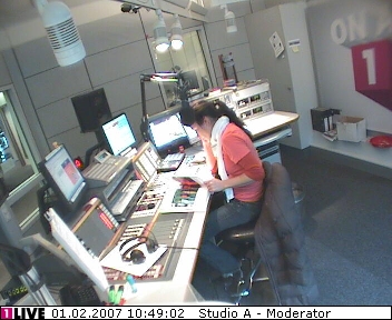mp_1live_070201_047.jpg