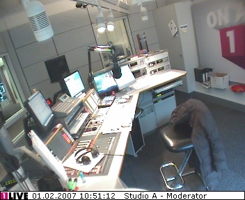 mp_1live_070201_048.jpg