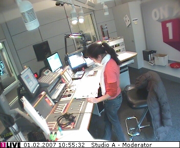 mp_1live_070201_050.jpg