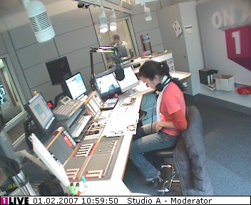 mp_1live_070201_054.jpg