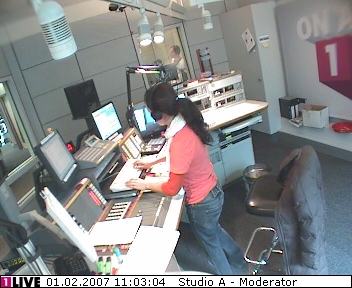 mp_1live_070201_055.jpg