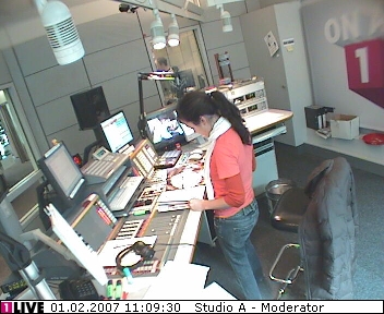 mp_1live_070201_059.jpg