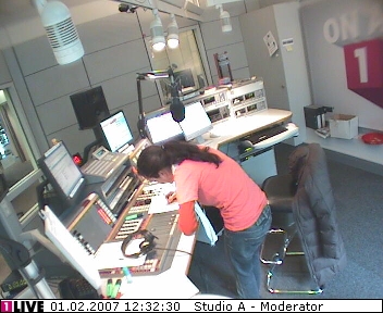 mp_1live_070201_097.jpg