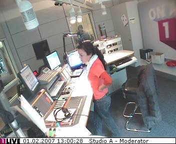 mp_1live_070201_107.jpg