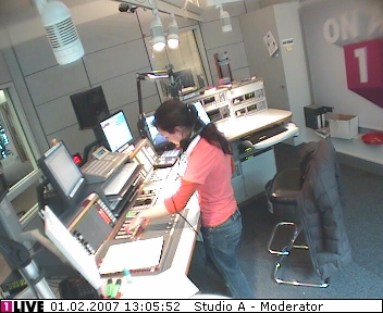 mp_1live_070201_109.jpg
