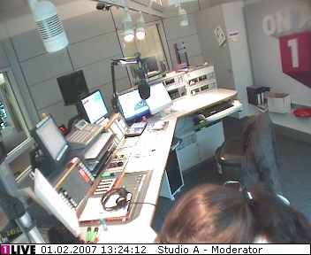 mp_1live_070201_124.jpg