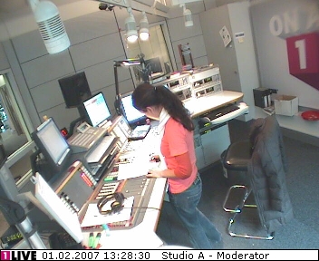 mp_1live_070201_127.jpg