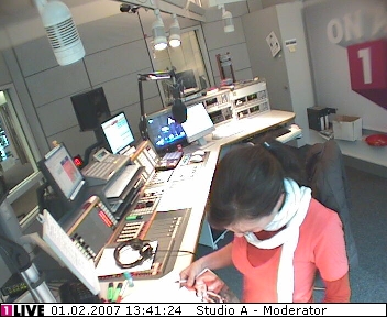 mp_1live_070201_138.jpg