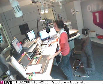 mp_1live_070201_139.jpg