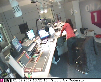 mp_1live_070201_147.jpg