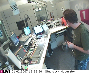 mp_1live_070201_151.jpg