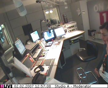 mp_1live_070202_132.jpg