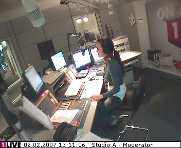 mp_1live_070202_145.jpg