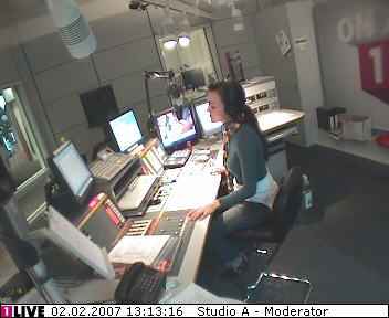 mp_1live_070202_147.jpg