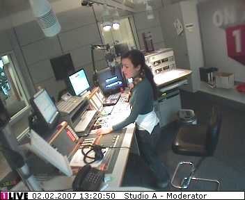 mp_1live_070202_153.jpg