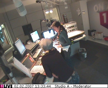 mp_1live_070202_163.jpg