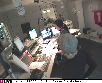 mp_1live_070202_164.jpg