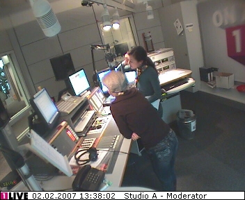 mp_1live_070202_167.jpg