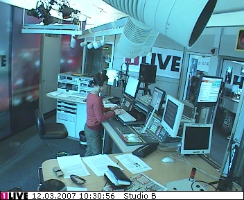 mp_1live_070312_03.jpg