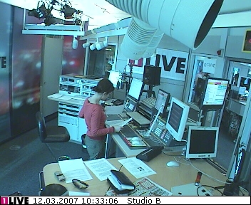 mp_1live_070312_05.jpg