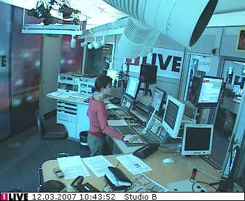 mp_1live_070312_13.jpg