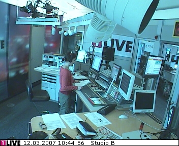 mp_1live_070312_14.jpg