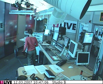 mp_1live_070312_16.jpg