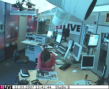 mp_1live_070312_52.jpg