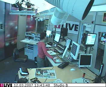 mp_1live_070312_53.jpg