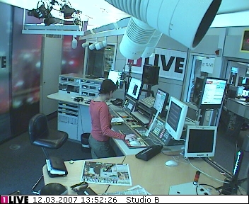 mp_1live_070312_61.jpg