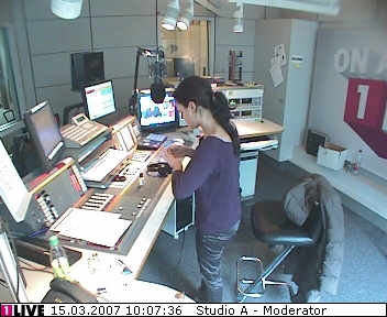 mp_1live_070315_11.jpg