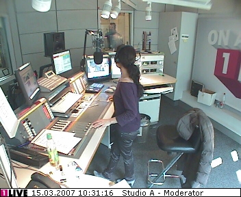 mp_1live_070315_14.jpg