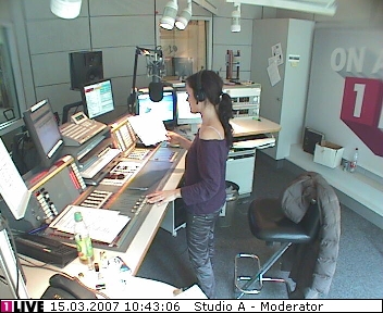 mp_1live_070315_22.jpg