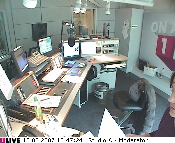 mp_1live_070315_24.jpg