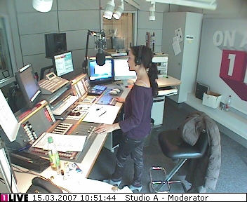 mp_1live_070315_28.jpg
