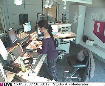 mp_1live_070315_31.jpg