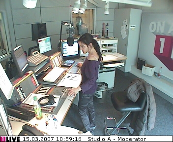 mp_1live_070315_32.jpg