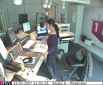 mp_1live_070315_34.jpg
