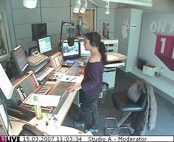 mp_1live_070315_36.jpg