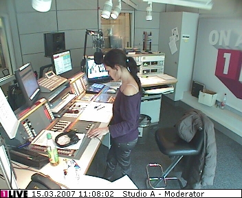 mp_1live_070315_38.jpg