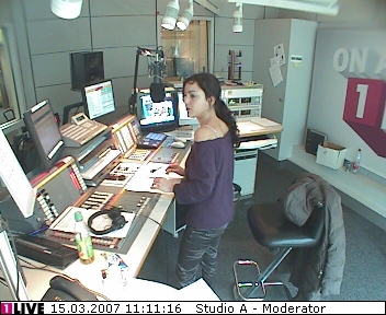 mp_1live_070315_39.jpg